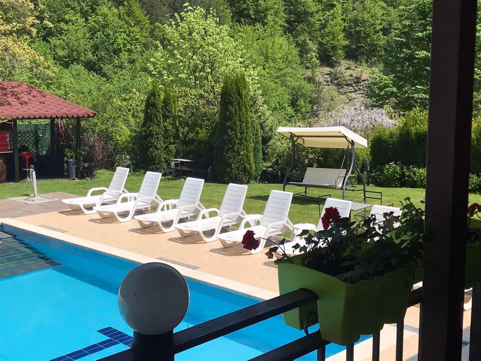 Park Hotel Fairy Cziflik Zewnętrze zdjęcie