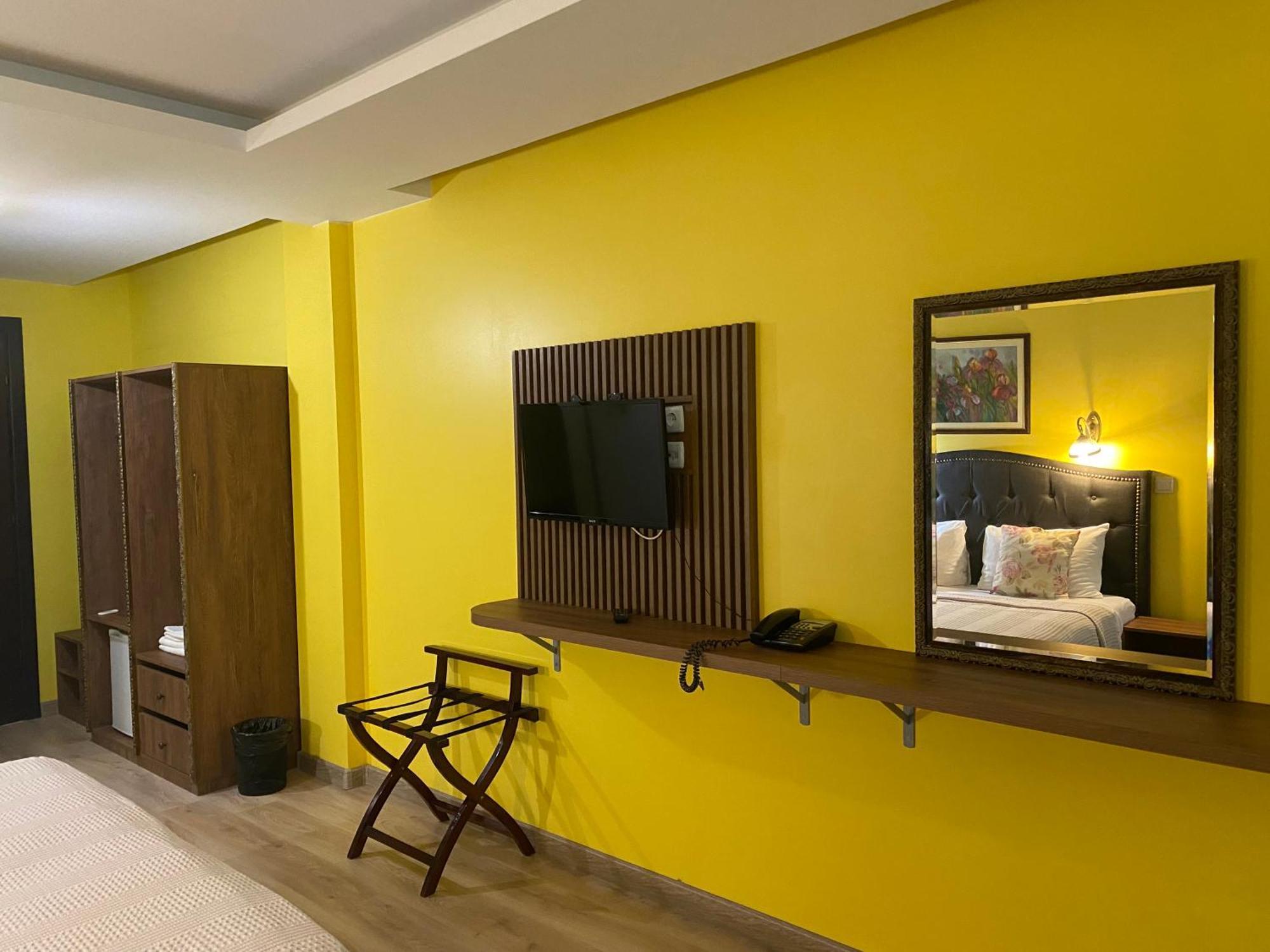 Park Hotel Fairy Cziflik Zewnętrze zdjęcie