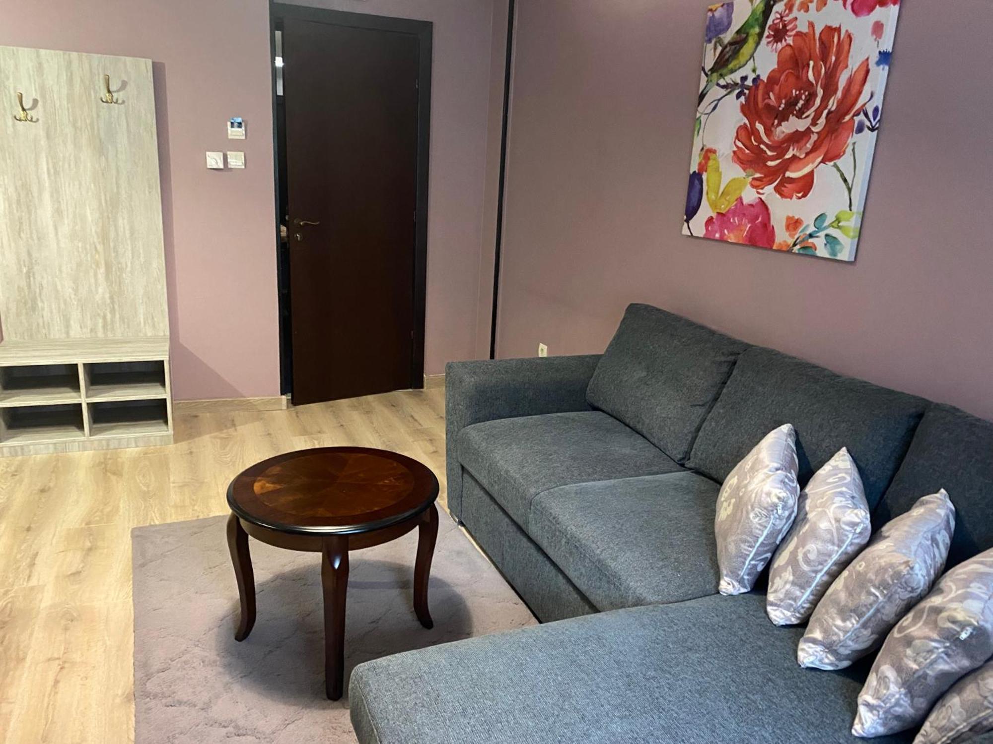 Park Hotel Fairy Cziflik Zewnętrze zdjęcie